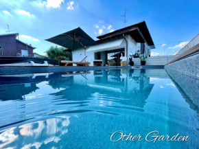 Other Garden - Luxury Bed and Breakfast Rho